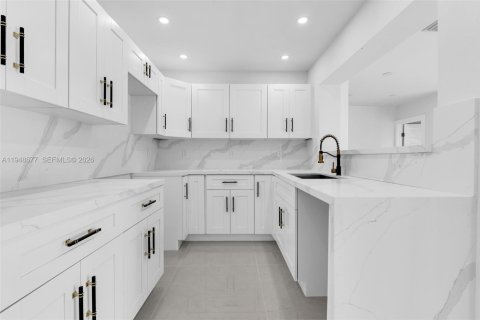 Купить виллу или дом в Майами, Флорида 4 спальни, 212.37м2, № 2089401 - фото 8