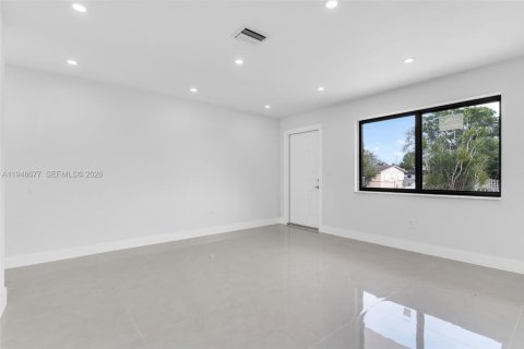 Купить виллу или дом в Майами, Флорида 4 спальни, 212.37м2, № 2089401 - фото 7