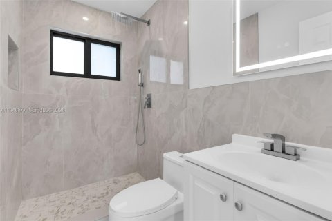 Купить виллу или дом в Майами, Флорида 4 спальни, 212.37м2, № 2089401 - фото 16