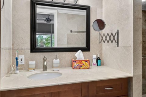 Condominio en venta en North Miami Beach, Florida, 2 dormitorios, 138.89 m2 № 1921092 - foto 18