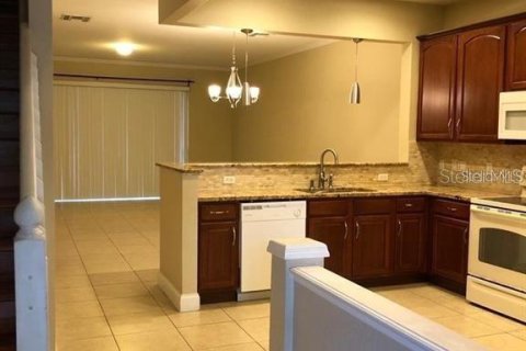 Touwnhouse à louer à Orlando, Floride: 3 chambres, 156.26 m2 № 2431255 - photo 3