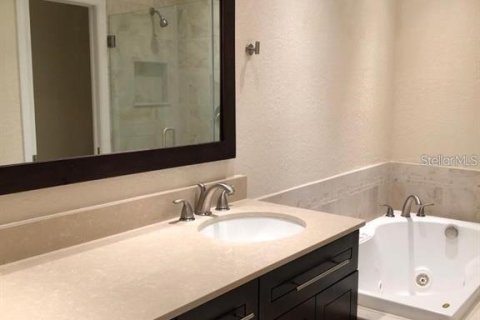 Touwnhouse à louer à Orlando, Floride: 3 chambres, 156.26 m2 № 2431255 - photo 8
