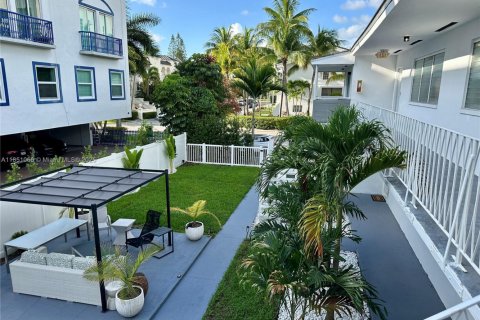 Appartement à louer à Bay Harbor Islands, Floride: 2 chambres, 134.71 m2 № 1855280 - photo 14