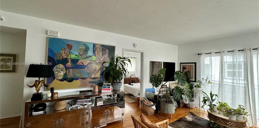 Appartement à Bay Harbor Islands, Floride 2 chambres, 134.71 m2 № 1855280