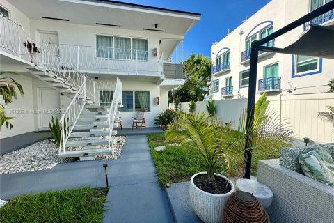 Appartement à louer à Bay Harbor Islands, Floride: 2 chambres, 134.71 m2 № 1855280 - photo 24