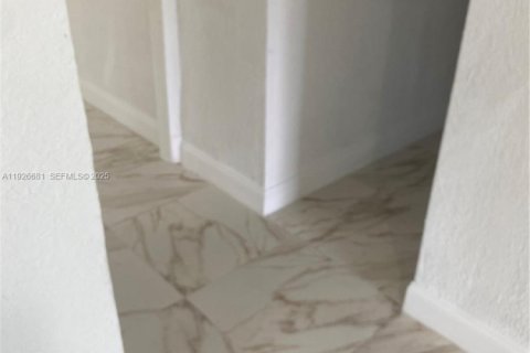 Villa ou maison à vendre à Pompano Beach, Floride: 3 chambres, 81.38 m2 № 1994951 - photo 22