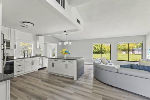 Villa ou maison à vendre à Kissimmee, Floride: 3 chambres, 139.35 m2 № 2196817 - photo 6