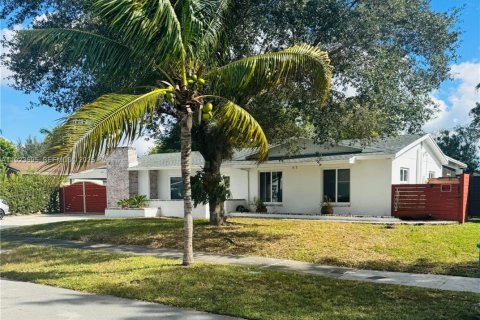 Купить виллу или дом в Майами, Флорида 3 спальни, 142.14м2, № 1985689 - фото 2