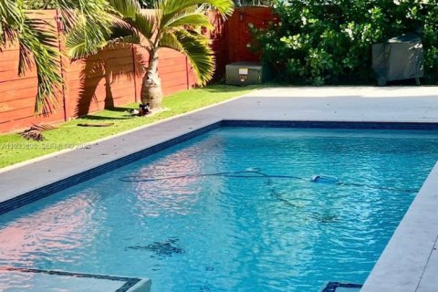 Купить виллу или дом в Майами, Флорида 3 спальни, 142.14м2, № 1985689 - фото 3