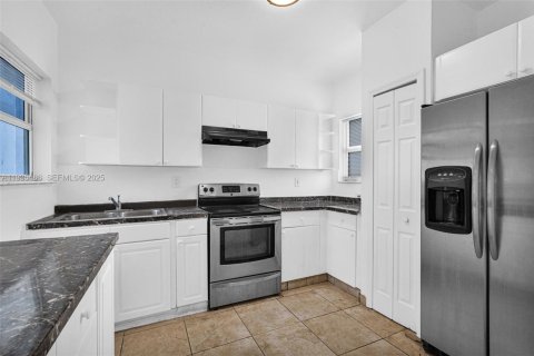 Купить таунхаус в Флорида-Сити, Флорида 4 спальни, 141.86м2, № 1993691 - фото 14