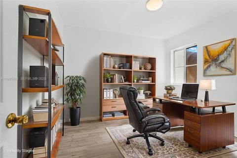 Купить таунхаус в Флорида-Сити, Флорида 4 спальни, 141.86м2, № 1993691 - фото 4