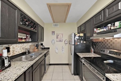 Commercial property in Indian Rocks Beach, Florida 423.26 sq.m. № 2098771 - photo 16