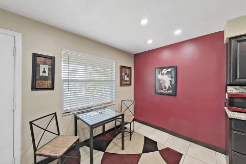 Commercial property in Indian Rocks Beach, Florida 423.26 sq.m. № 2098771 - photo 12