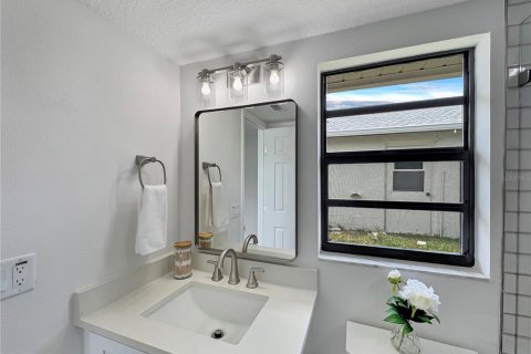 Villa ou maison à vendre à Port Richey, Floride: 3 chambres, 148.74 m2 № 1725420 - photo 8