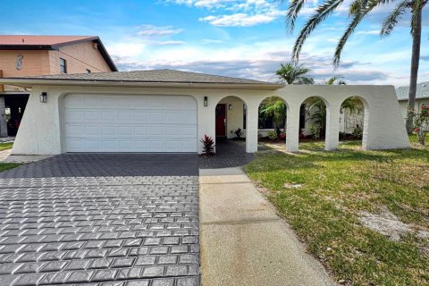 Villa ou maison à vendre à Port Richey, Floride: 3 chambres, 148.74 m2 № 1725420 - photo 17