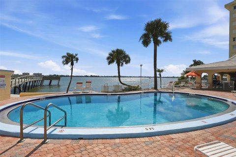 Copropriété à louer à Saint Petersburg, Floride: 2 chambres, 97.55 m2 № 2339305 - photo 5