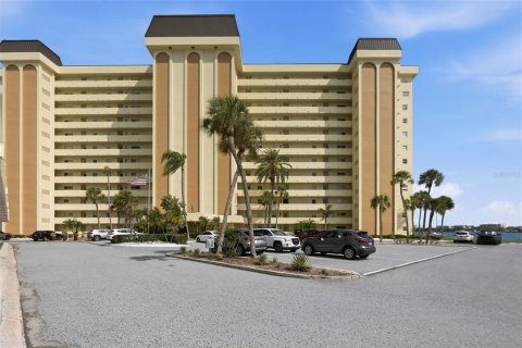 Condo à Saint Petersburg, Floride, 2 chambres  № 2339305