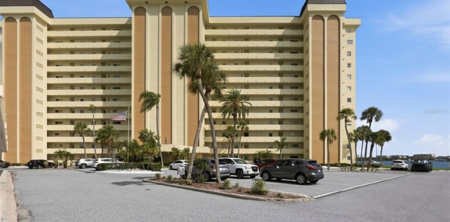 Condo à Saint Petersburg, Floride, 2 chambres № 2339305