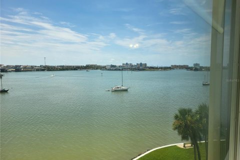 Copropriété à louer à Saint Petersburg, Floride: 2 chambres, 97.55 m2 № 2339305 - photo 24