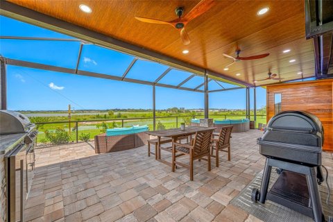 House in Wesley Chapel, Florida 4 bedrooms, 180.14 sq.m. № 1746357 - photo 4