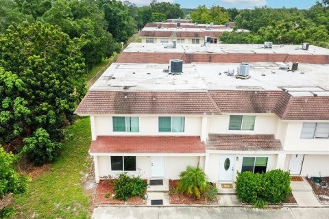Townhouse in Sarasota, Florida 3 bedrooms, 116.13 sq.m. № 2156775 - photo 4