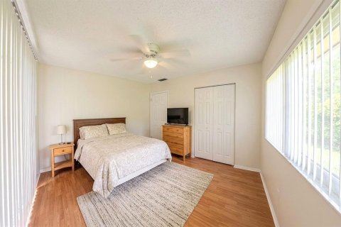 Townhouse in Sarasota, Florida 3 bedrooms, 116.13 sq.m. № 2156775 - photo 22