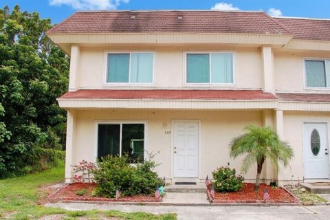 Townhouse in Sarasota, Florida 3 bedrooms, 116.13 sq.m. № 2156775 - photo 3
