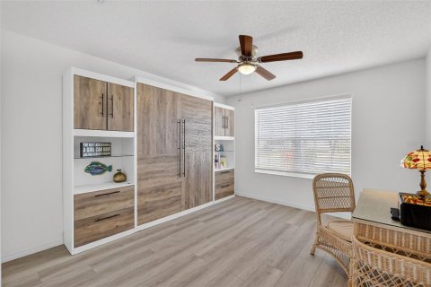 House in The Villages, Florida 3 bedrooms, 129.32 sq.m. № 2092922 - photo 26