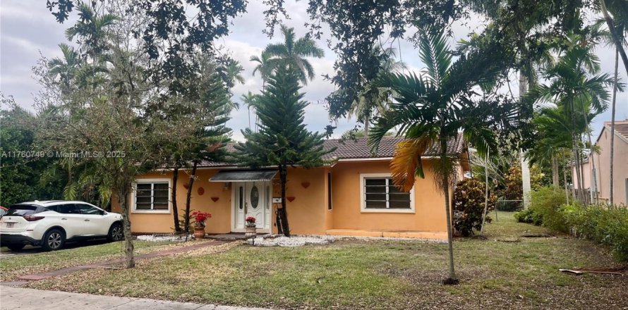 House in Miami Springs, Florida 3 bedrooms, 108.7 sq.m. № 1860489
