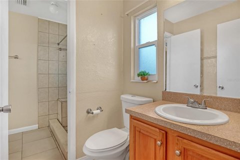 Casa en venta en Mims, Florida, 4 dormitorios, 123.56 m2 № 1834673 - foto 19