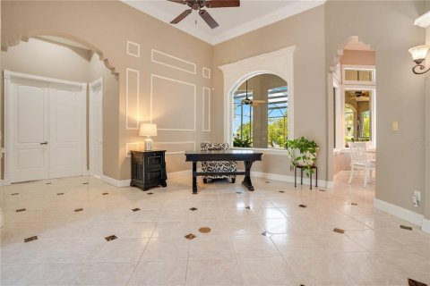 House in Winter Haven, Florida 4 bedrooms, 378.11 sq.m. № 1520659 - photo 25