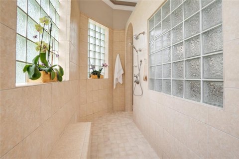 House in Winter Haven, Florida 4 bedrooms, 378.11 sq.m. № 1520659 - photo 29