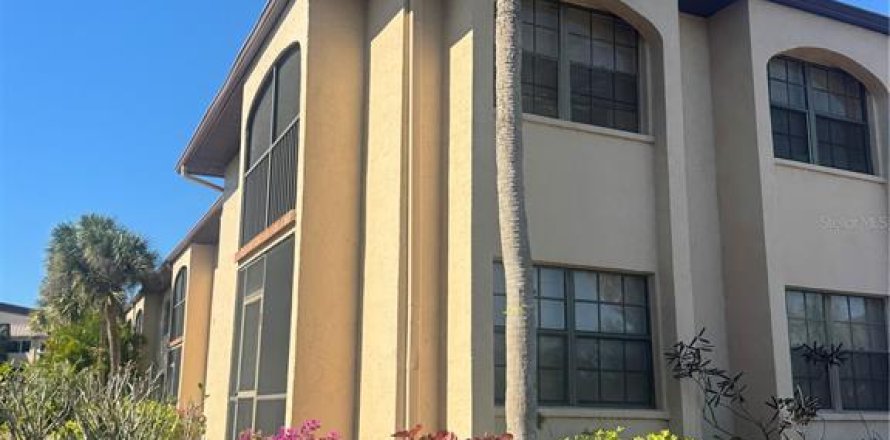 Condo in Punta Gorda, Florida, 2 bedrooms № 2119692