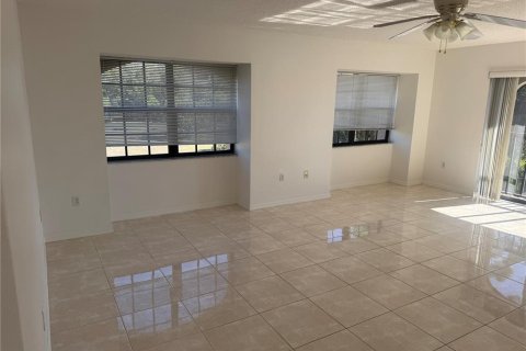 Condo in Punta Gorda, Florida, 2 bedrooms № 2119692 - photo 12
