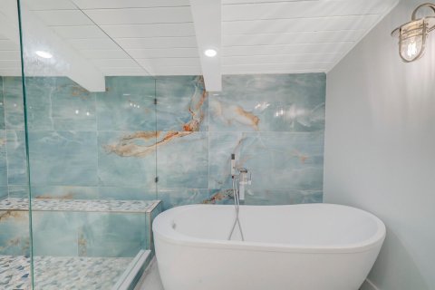 Casa en venta en Stuart, Florida, 3 dormitorios, 266.26 m2 № 1186553 - foto 1