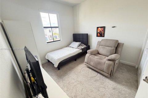 Townhouse in Miami, Florida 3 bedrooms, 123.65 sq.m. № 1983484 - photo 8