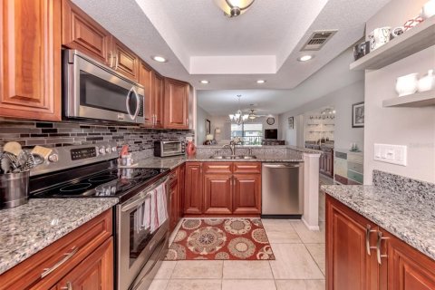 Condo in Venice, Florida, 2 bedrooms  № 1858012 - photo 18