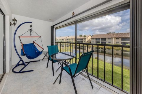 Condo in Venice, Florida, 2 bedrooms  № 1858012 - photo 25