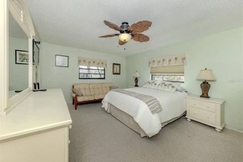 Condo in Venice, Florida, 2 bedrooms  № 1858012 - photo 20