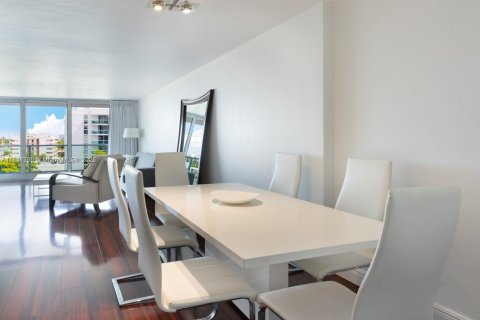 Condo in Miami Beach, Florida, 1 bedroom  № 1832342 - photo 6