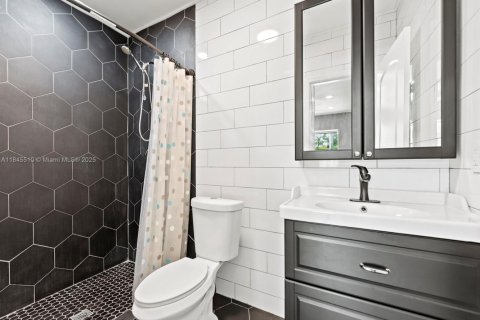 Casa en venta en Homestead, Florida, 3 dormitorios, 102.56 m2 № 1963124 - foto 23