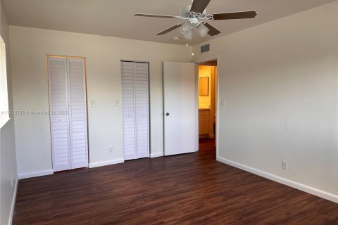 Снять в аренду кондоминиум в Катлер-Бей, Флорида 2 спальни, 77.39м2, № 1928899 - фото 10