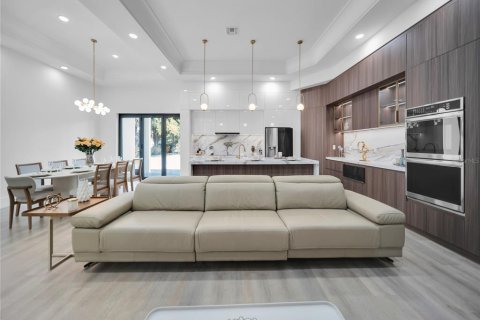 Villa ou maison à vendre à Clermont, Floride: 4 chambres, 245.48 m2 № 2239636 - photo 8