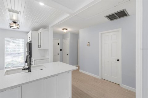 Villa ou maison à vendre à Englewood, Floride: 2 chambres, 140.93 m2 № 2406762 - photo 8