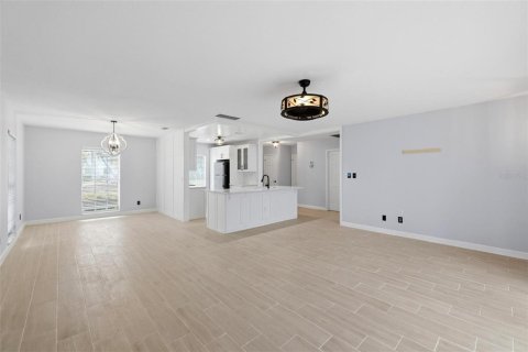 Villa ou maison à vendre à Englewood, Floride: 2 chambres, 140.93 m2 № 2406762 - photo 9