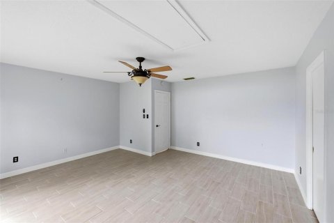 Villa ou maison à vendre à Englewood, Floride: 2 chambres, 140.93 m2 № 2406762 - photo 22