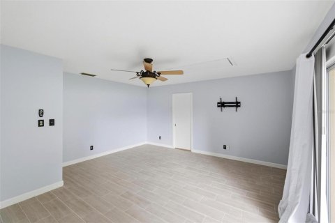Villa ou maison à vendre à Englewood, Floride: 2 chambres, 140.93 m2 № 2406762 - photo 23