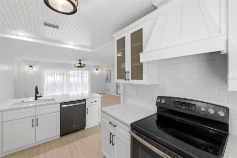 Villa ou maison à vendre à Englewood, Floride: 2 chambres, 140.93 m2 № 2406762 - photo 19