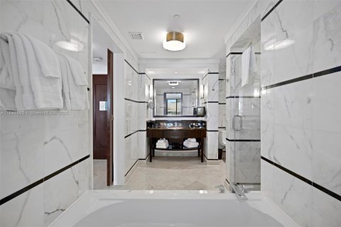 Купить кондоминиум в Майами-Бич, Флорида 50.54м2, № 1850534 - фото 23