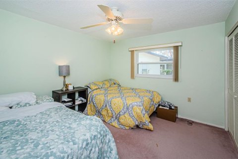 House in Port Richey, Florida 3 bedrooms, 178.74 sq.m. № 1644236 - photo 20